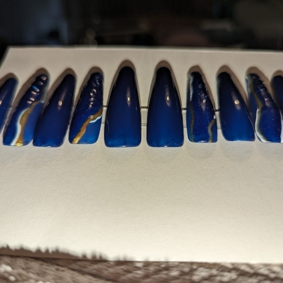ROYAL BLUE XXL COFFIN PRESET SIZE MEDIUM- Luxury Press On Nail Set - Picture 7 of 10